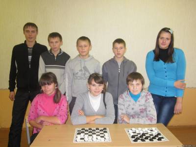 В Крупках прошел районный турнир по шахматам и шашкам.