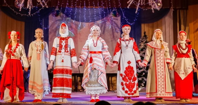 В Крупском районном Центре культуры прошел гала-концерт «Рождественские встречи»